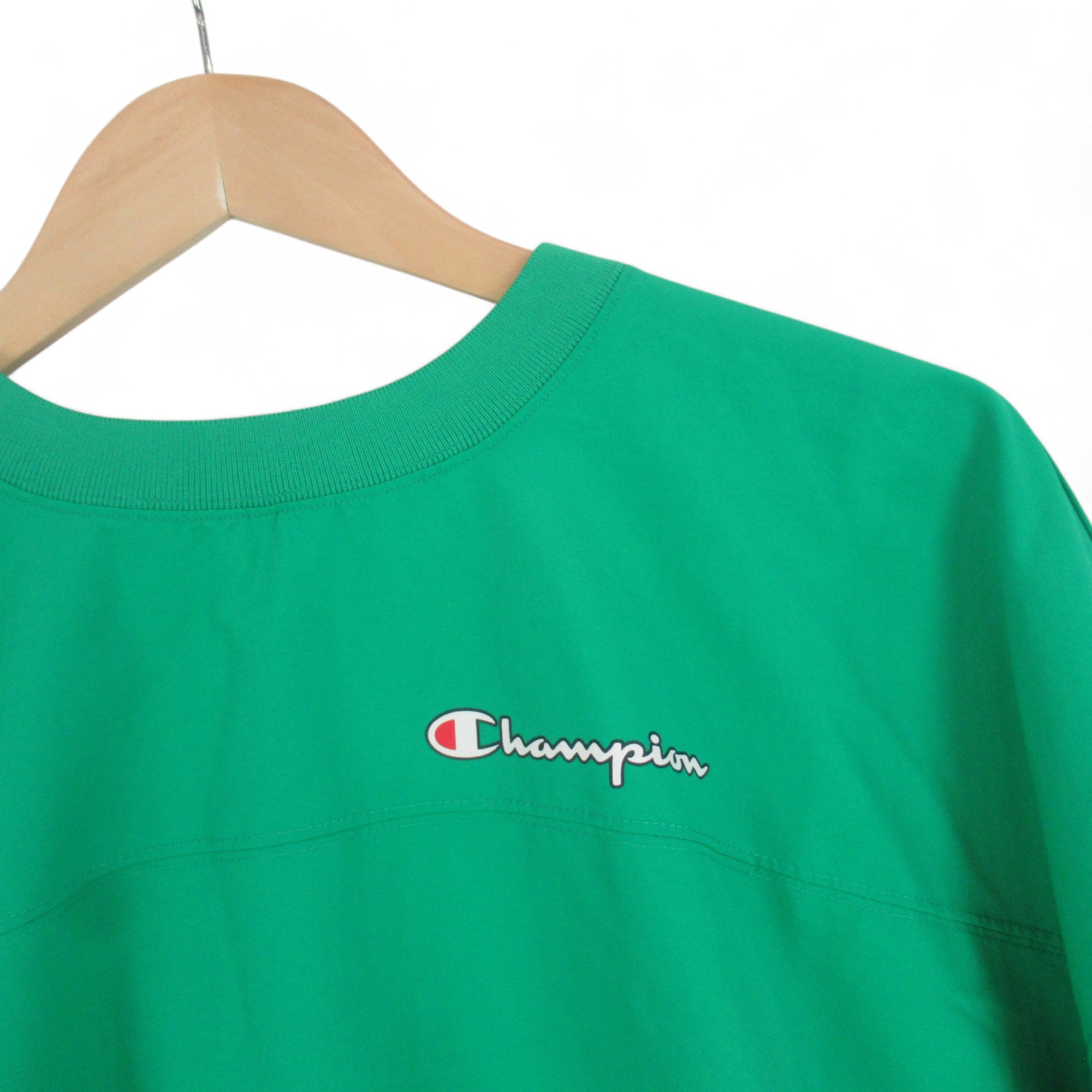 shoulder image for Champion Medium Green Oversized Sweatshirt Top Womenswear | Preloved