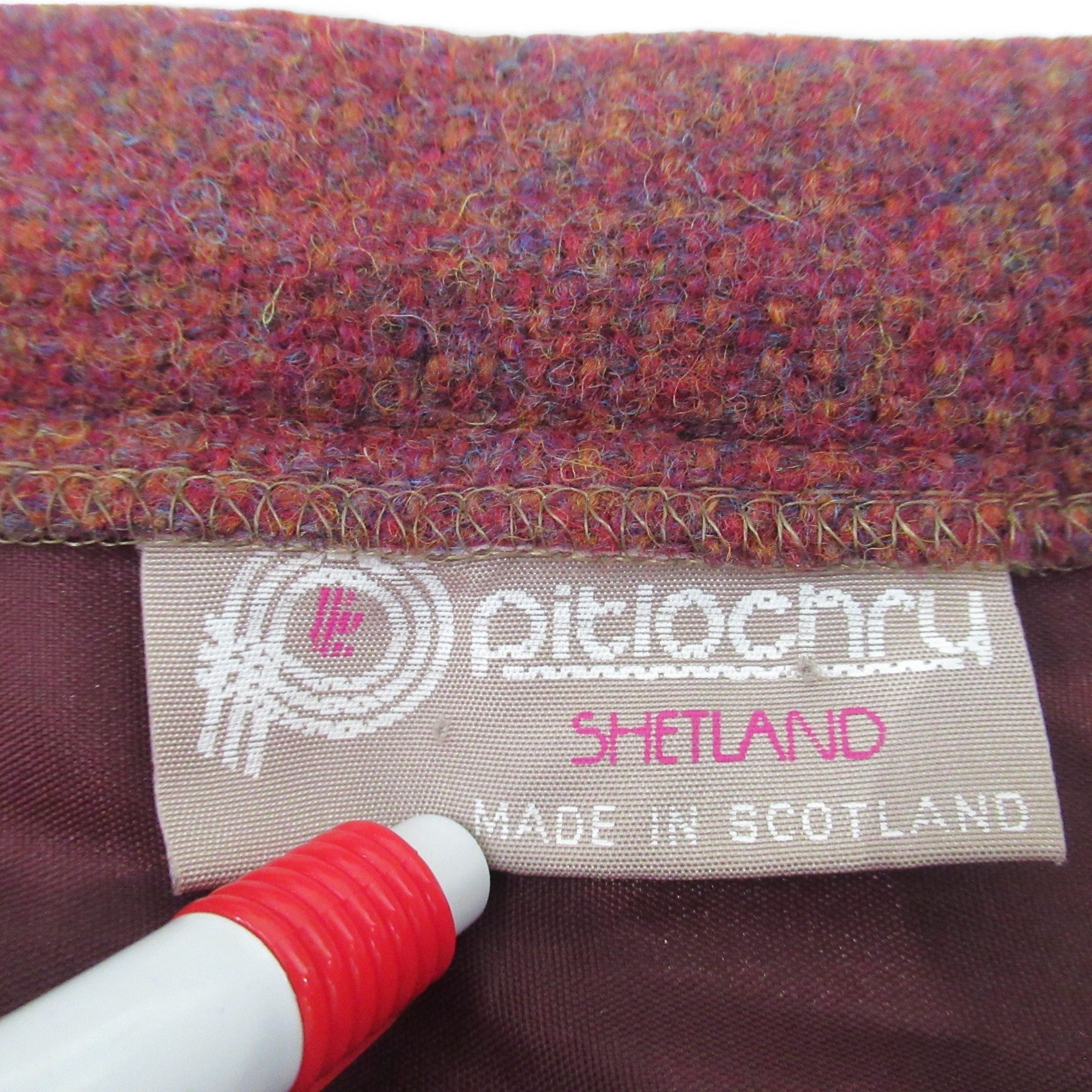 label image for Pitochry UK 16 Red Shetland Wool Vintage Skirt Womenswear | Preloved 