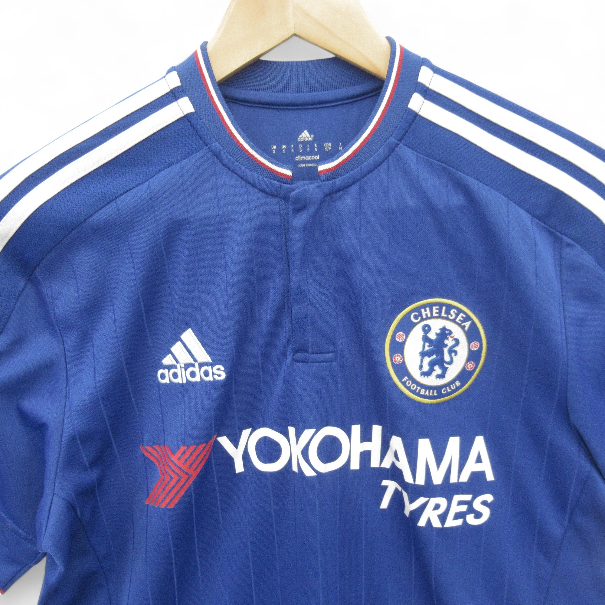 Men's Chelsea FC Football Shirt Small UK Sports Yokohama | Pre-loved