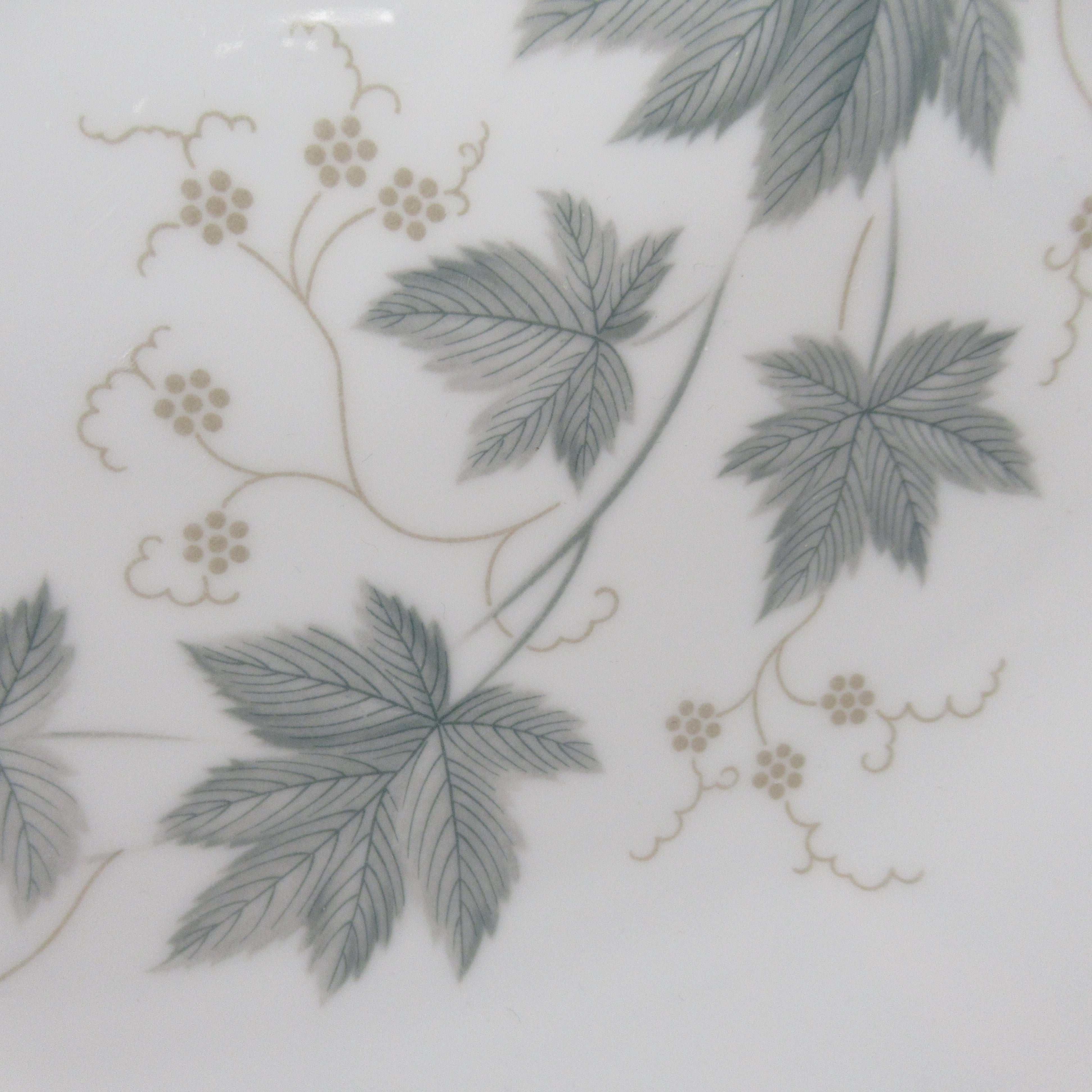 Noritake Japan Cook'n Serve China Wild Ivy Serving Dish | Pre-loved
