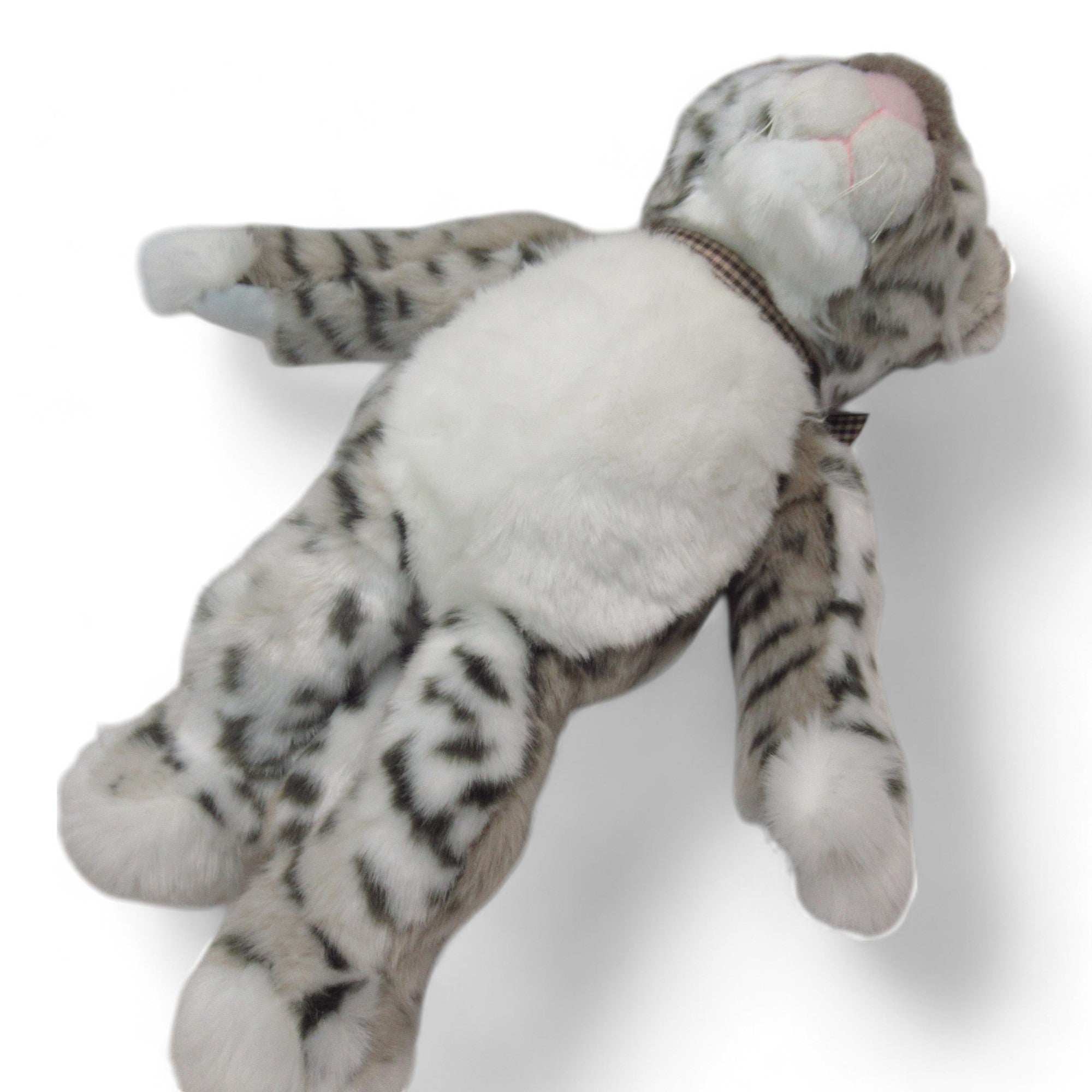 Full frontal image of Charlie Bear/Bearhouse Bears Snow Leopard Stanley 2015