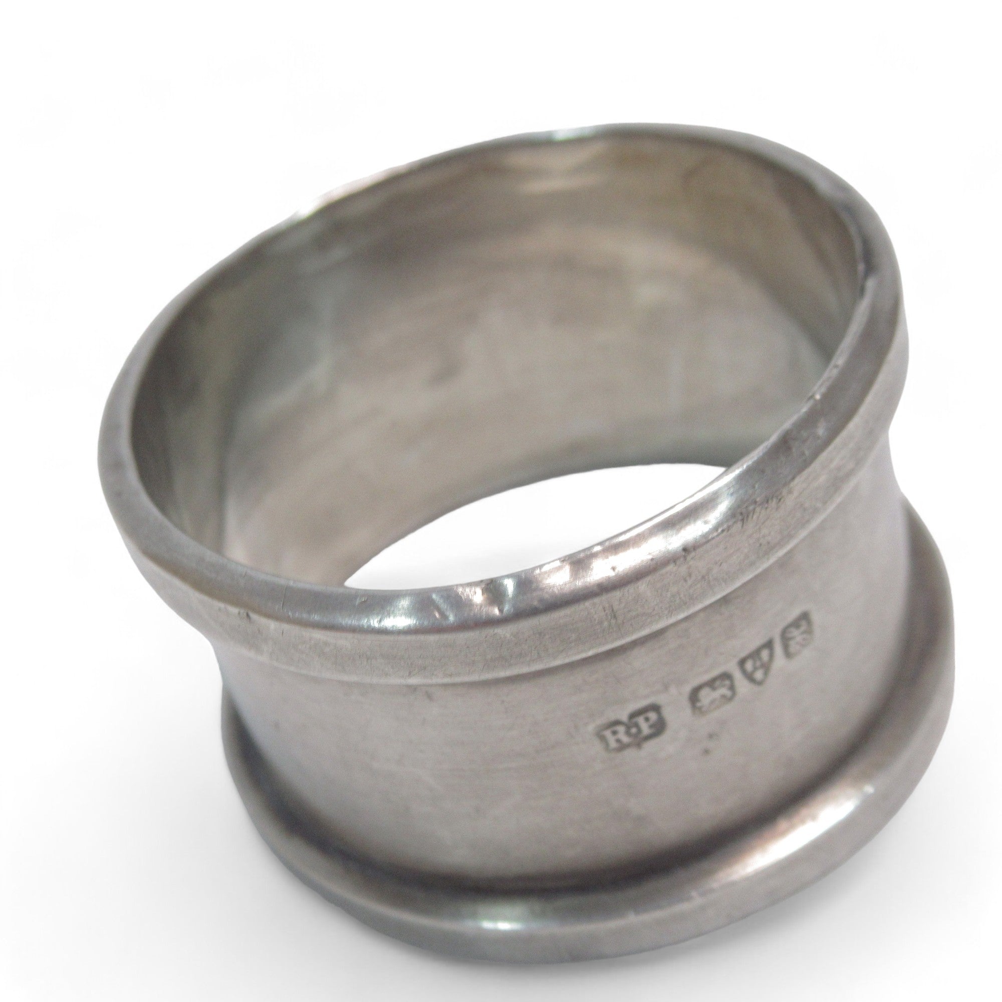 Edge condition closeup of Silver Napkin Ring By Robert Pringle & Sons Chester