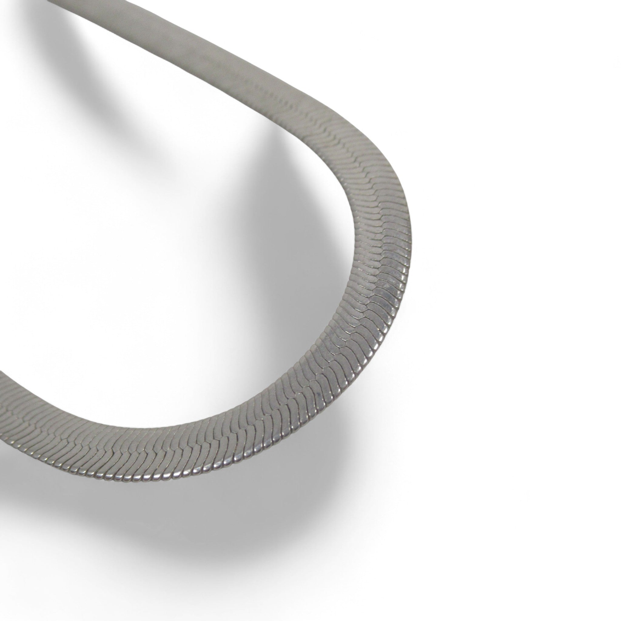 18ct White Gold Necklace 8.6g Stamped 750 Vintage | Preloved