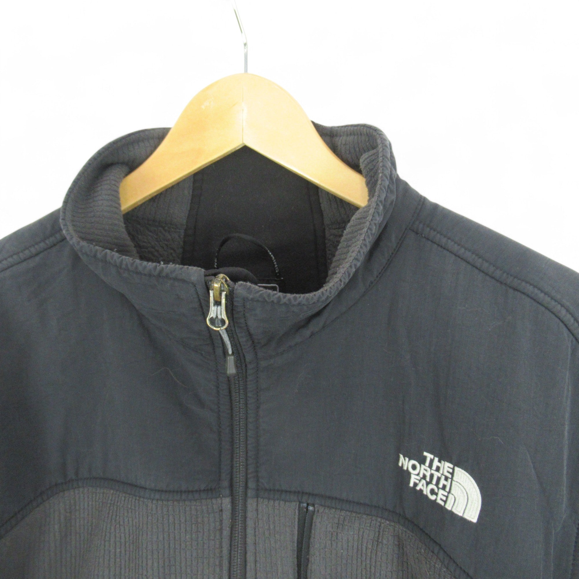 collar image for The North Face XXL Black Grey Fleece Menswear | Preloved 