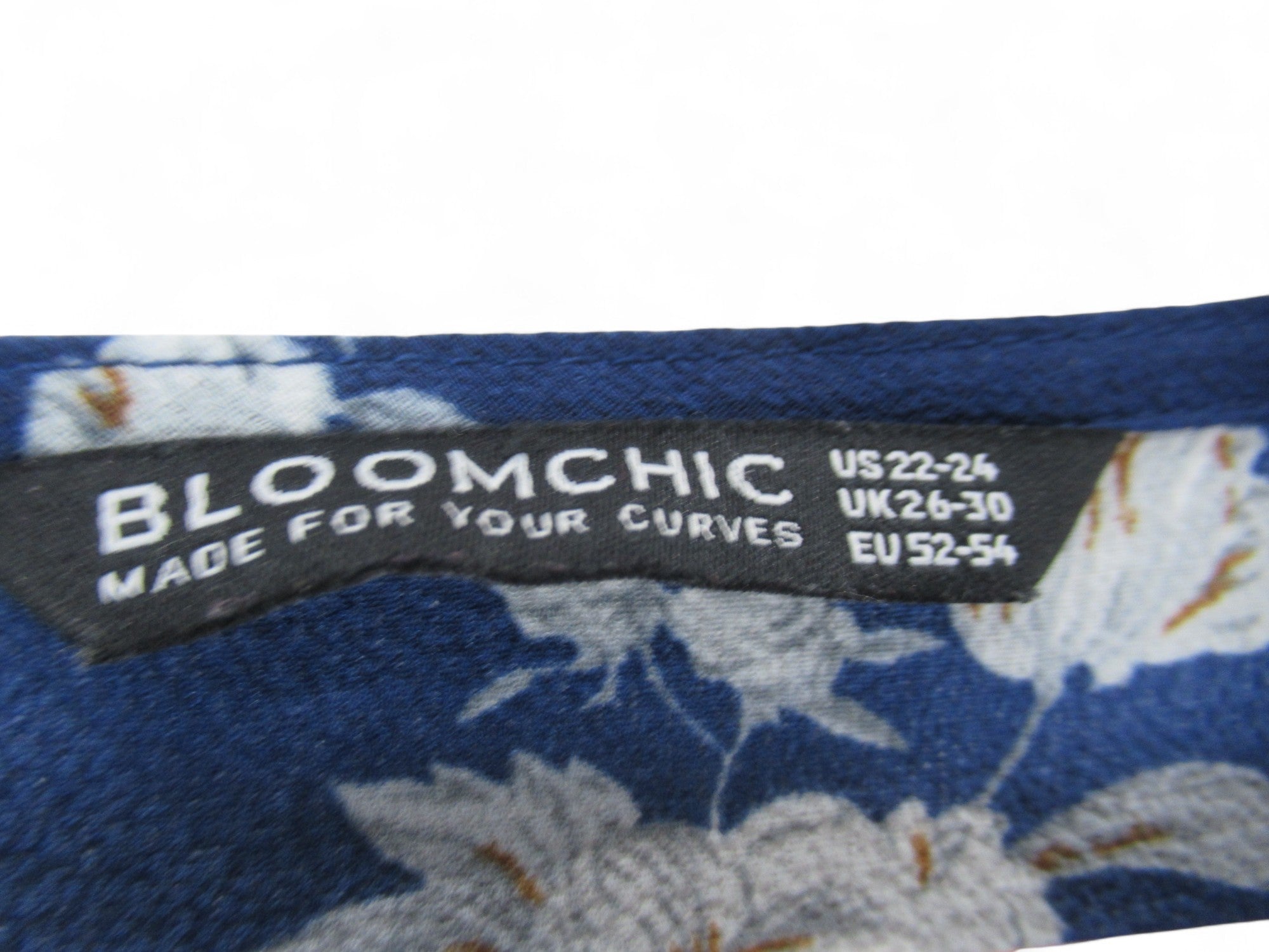 label image for Bloomchic Dress UK 22-24 Blue Floral Womenswear | Pre-loved