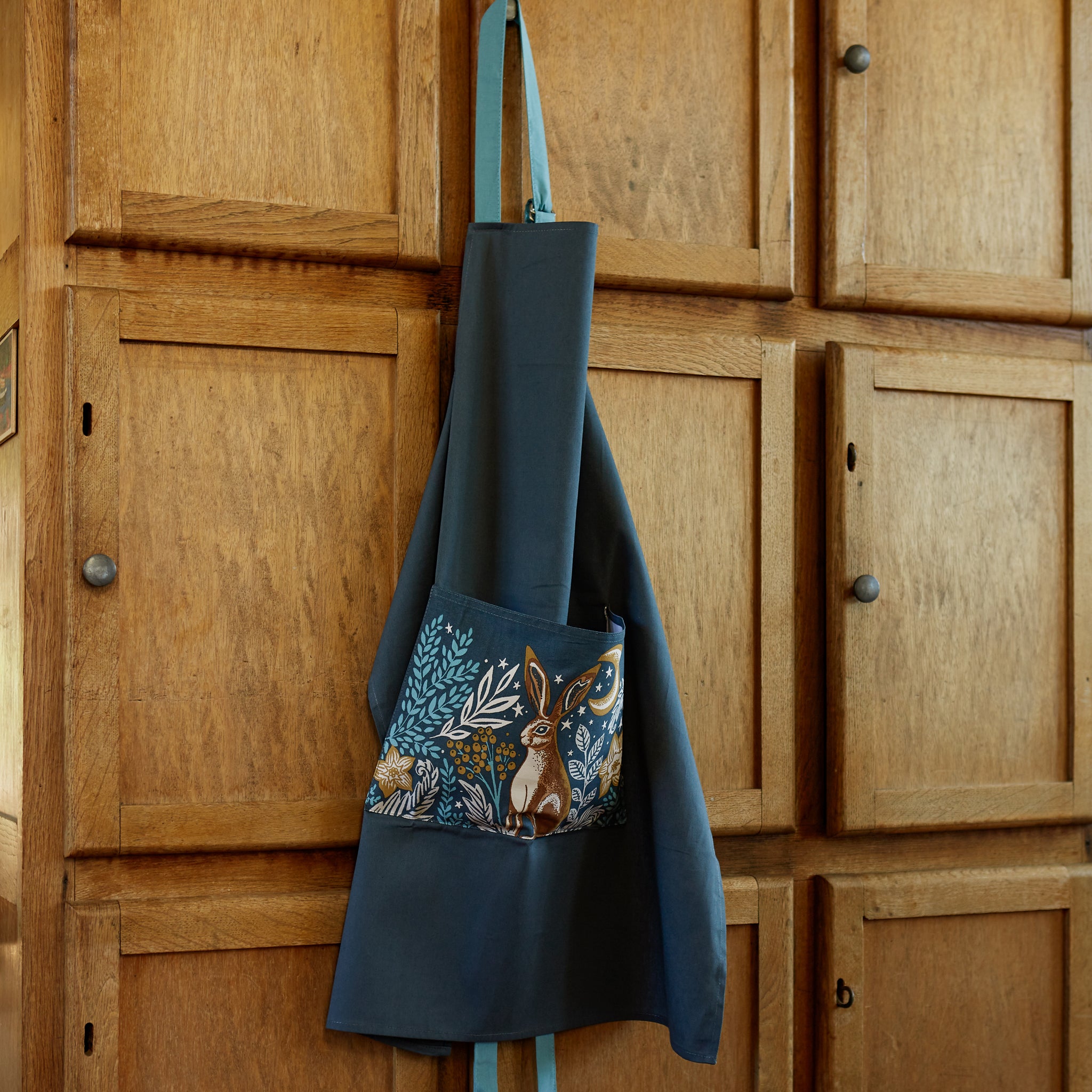 Folk Hare recycled cotton apron