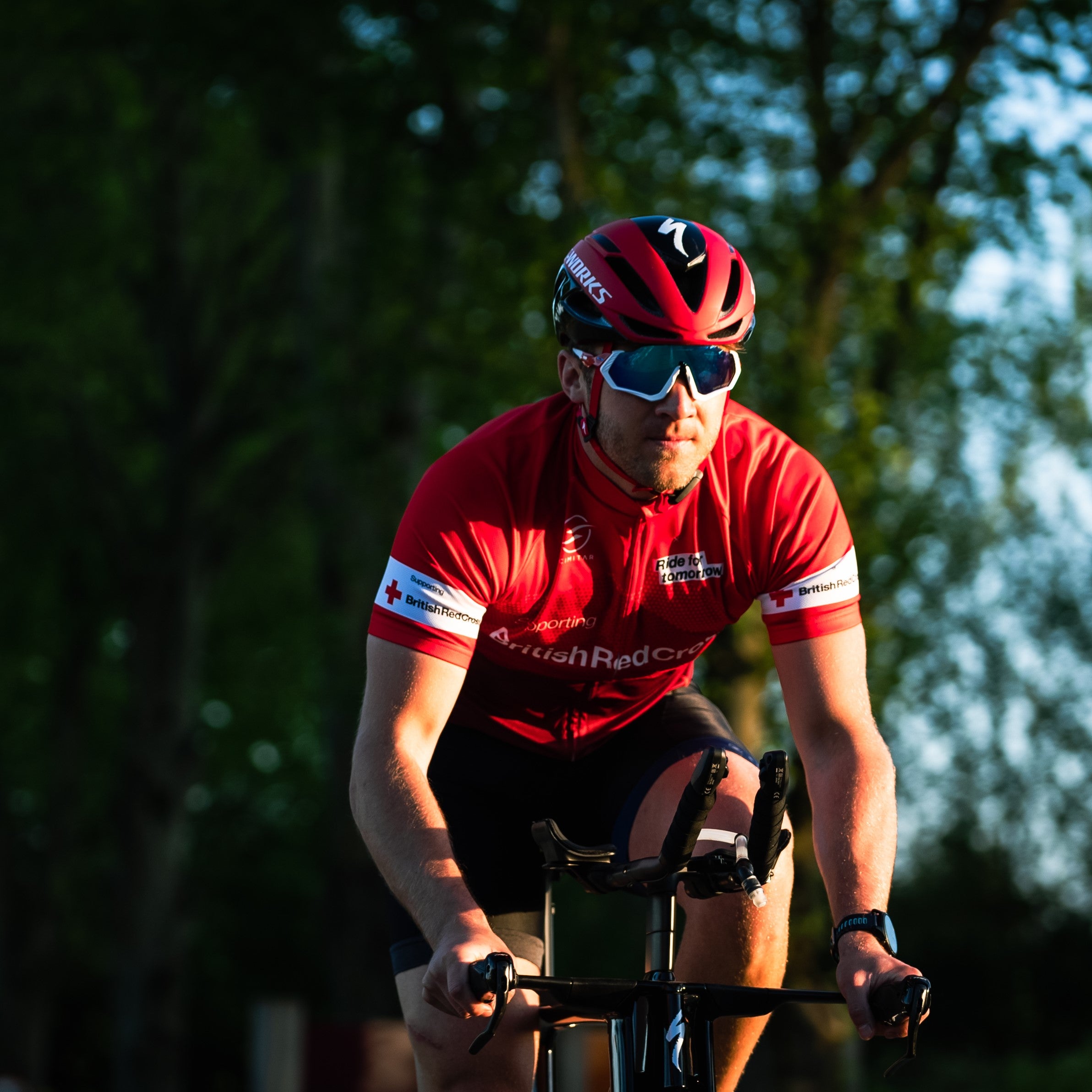 Red hot sale cycling kit